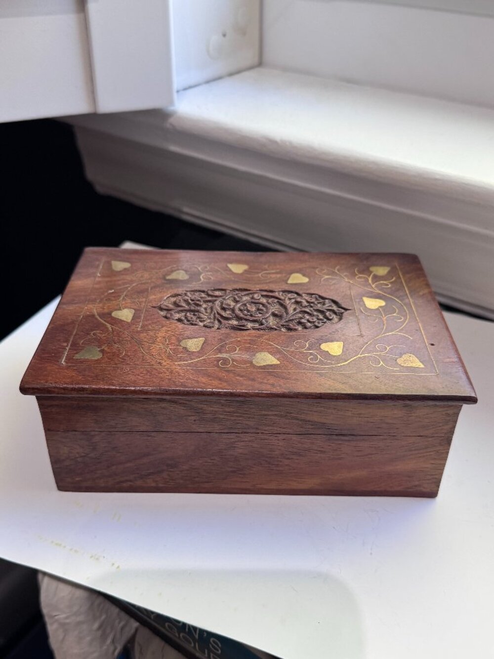 🤎 Handcrafted Archana Wooden Trinket Box — Floral Carving, Gold Heart Inlay🤎